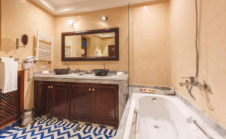 Imagen de la habitación del Riad Fes Maya. Foto 9