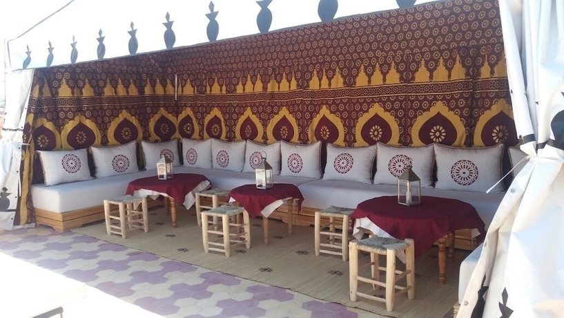 Imagen del bar/restaurante del Riad Habib. Foto 2