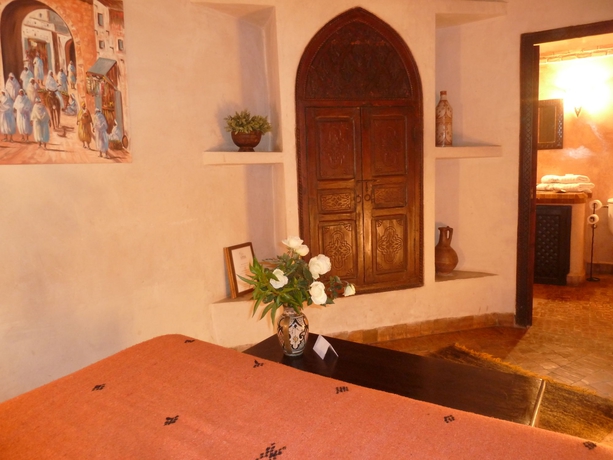 Imagen de la habitación del Riad Hotel Carina. Foto 5