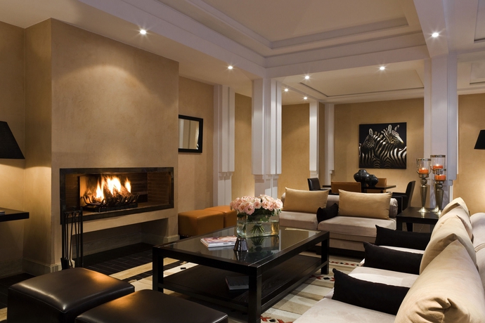 Imagen de los interiores del Riad Hotel & Ryads Naoura Barriere. Foto 10