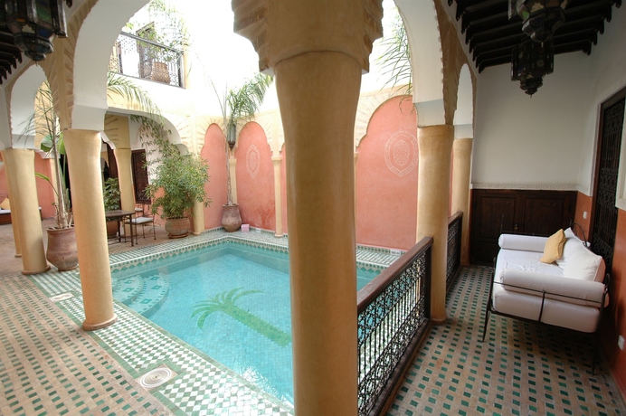 Imagen de la piscina del Riad Itrane. Foto 12