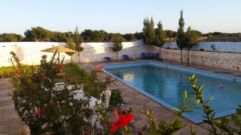 Imagen de la piscina del Riad Itri. Foto 13