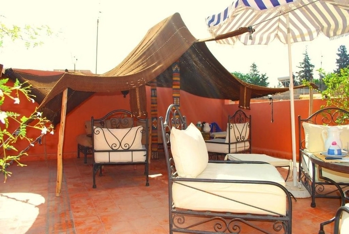 Imagen de los exteriores del Riad Jomana. Foto 13