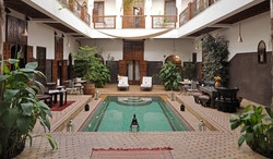 Imagen de la piscina del Riad Kasbah. Foto 9