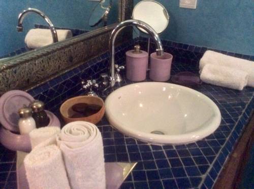 Imagen de la habitación del Riad La Claire Fontaine. Foto 6