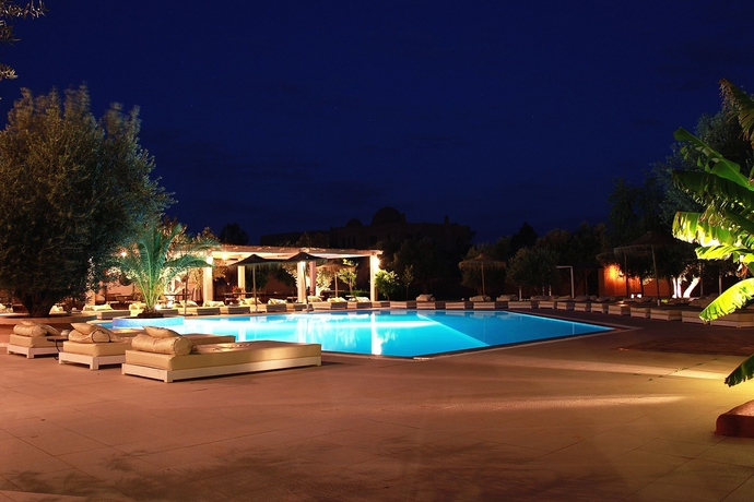 Imagen de la piscina del Riad La Maison des Oliviers. Foto 14