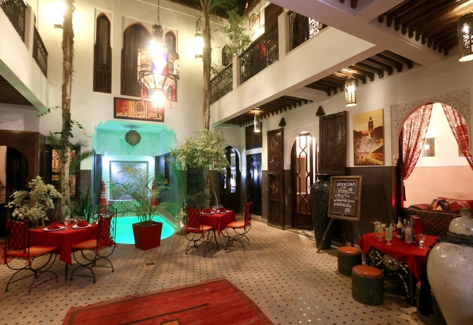 Imagen de los interiores del Riad La Porte Rouge By La Siredrah. Foto 15