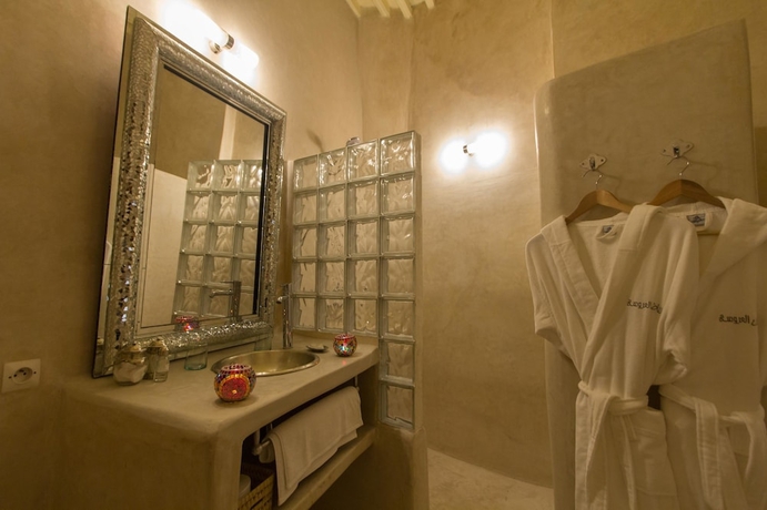 Imagen de la habitación del Riad Laaroussa. Foto 16