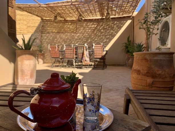 Imagen del bar/restaurante del Riad Laksiba. Foto 4