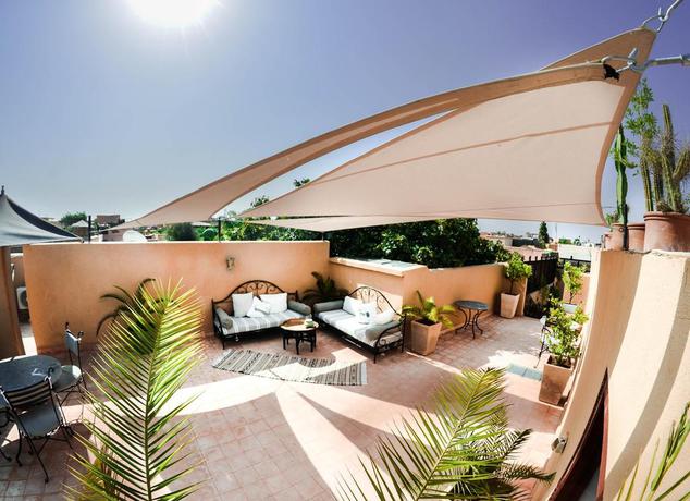 Imagen de los exteriores del Riad Les Ammonites. Foto 5