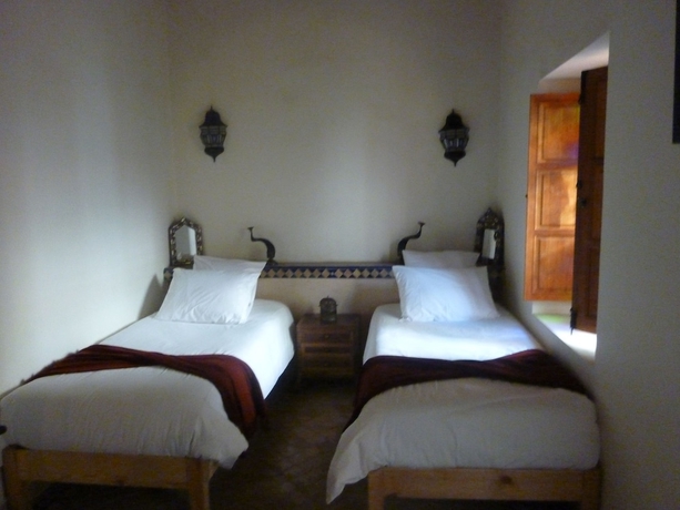 Imagen de la habitación del Riad Les Trois Palmiers El Bacha. Foto 5