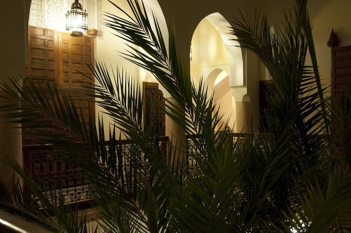 Imagen del bar/restaurante del Riad Les Trois Palmiers El Bacha. Foto 2