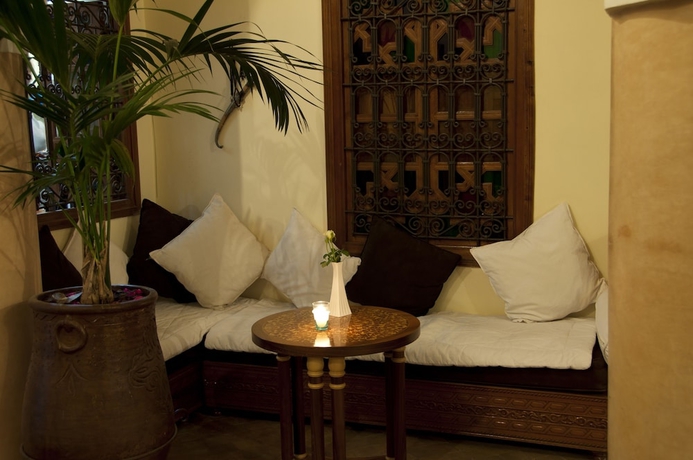 Imagen del bar/restaurante del Riad Les Trois Palmiers El Bacha. Foto 3