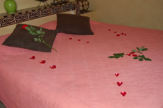 Imagen de la habitación del Riad Les Trois Palmiers El Bacha. Foto 17