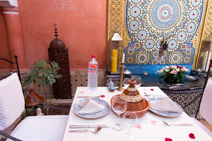 Imagen del bar/restaurante del Riad Losra. Foto 2