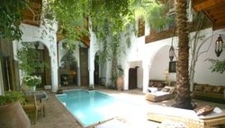 Imagen de la piscina del Riad Lyla. Foto 9