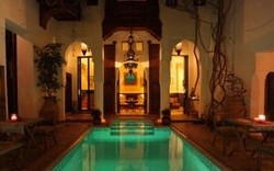 Imagen de la piscina del Riad Lyla. Foto 10