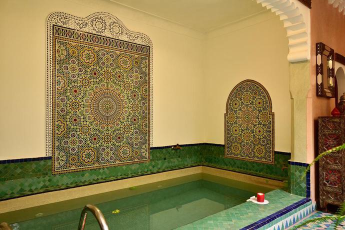 Imagen de la piscina del Riad Manissa. Foto 7