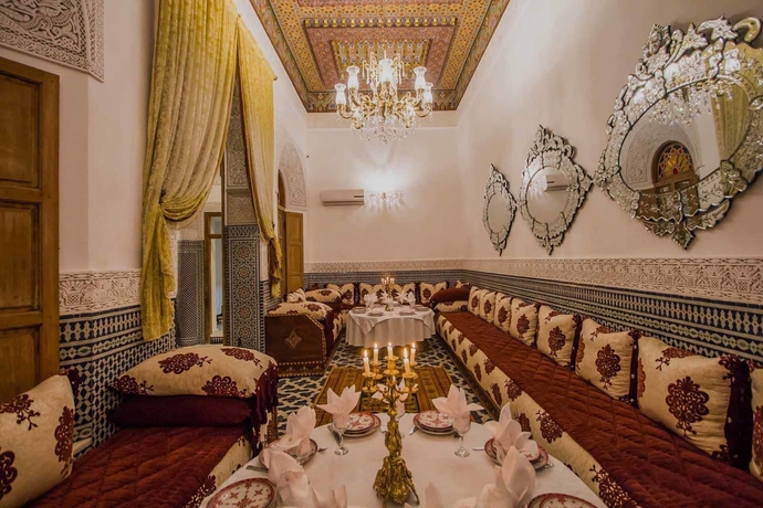 Imagen del bar/restaurante del Riad Marjana Suites and Spa. Foto 4