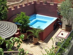 Imagen de la piscina del Riad Maud. Foto 10