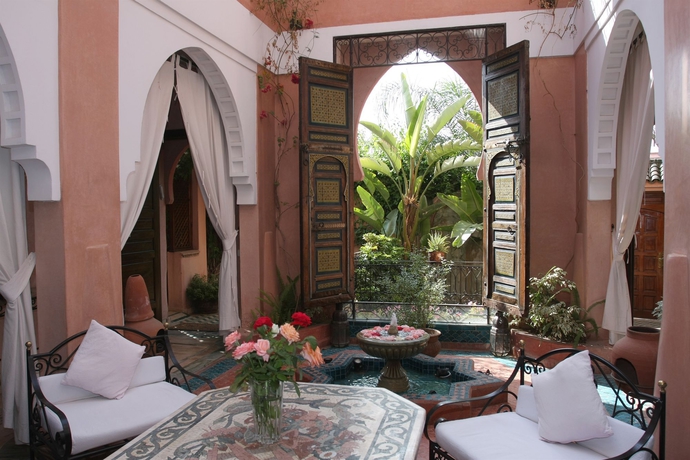 Imagen de los exteriores del Riad Mazal. Foto 11