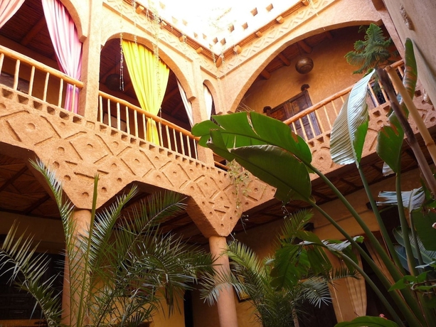 Imagen de los interiores del Riad Mehdia. Foto 18