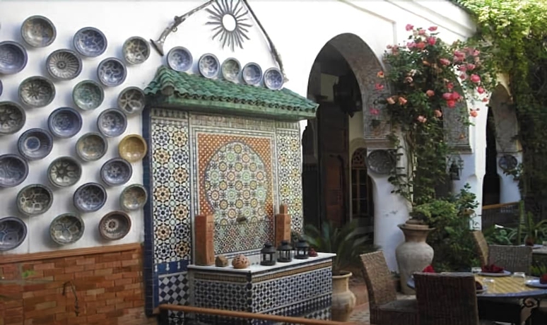 Imagen de los exteriores del Riad Meknès. Foto 13