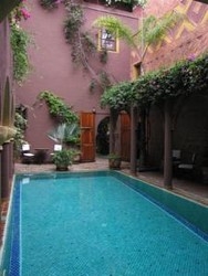 Imagen de la piscina del Riad Noga. Foto 12
