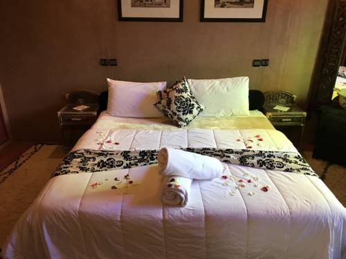 Imagen de la habitación del Riad Ouarzazate. Foto 16