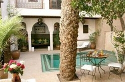 Imagen de la piscina del Riad Palmier, Marrakech. Foto 13