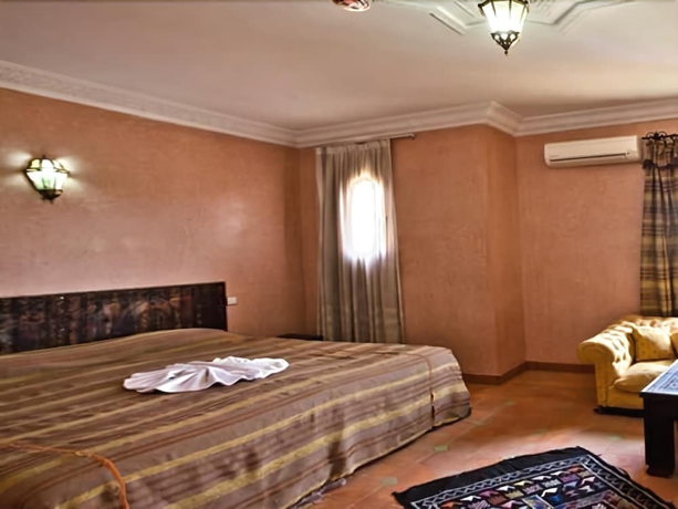 Imagen de la habitación del Riad Rrsport and Hotel Maroc. Foto 6