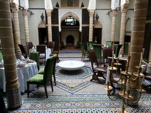 Imagen del bar/restaurante del Riad Ryad Thamayna. Foto 3