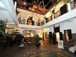 Imagen de la piscina del Riad Sheba. Foto 13