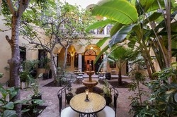 Imagen de los exteriores del Riad Soleil D'orient. Foto 3