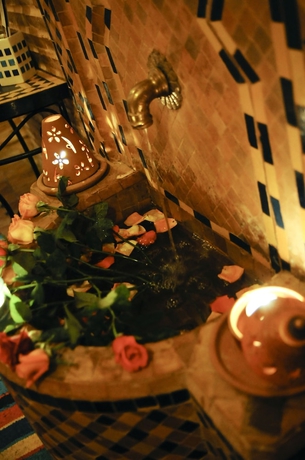 Imagen de los interiores del Riad Zara, Medina. Foto 19