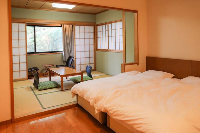Imagen de la habitación del Ryokan Ajisai Onsen. Foto 7