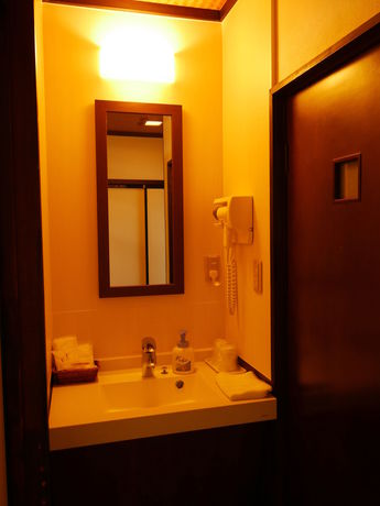 Imagen de la habitación del Ryokan Asunaro. Foto 15