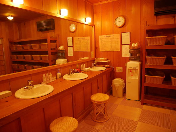 Imagen de los interiores del Ryokan Asunaro. Foto 22