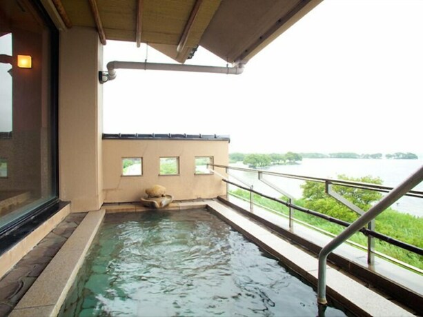 Imagen de la piscina del Ryokan Beniayu. Foto 36
