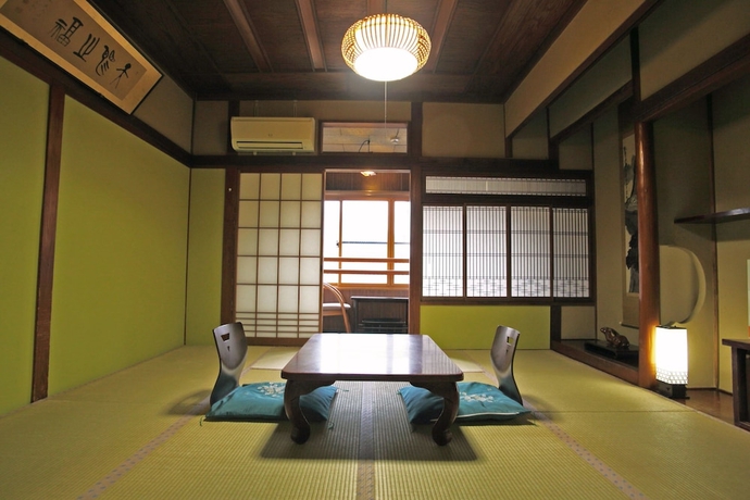 Imagen de la habitación del Ryokan Chuoukan Shimizuya. Foto 2