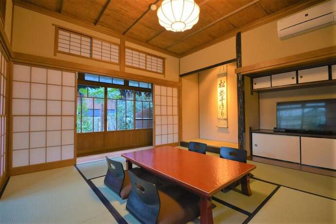 Imagen de la habitación del Ryokan Fujiya, Yugawara. Foto 17
