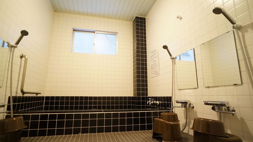 Imagen de la piscina del Ryokan Hakuhou. Foto 15