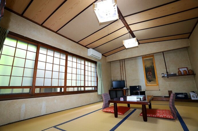 Imagen de la habitación del Ryokan Hinoderyokan. Foto 18