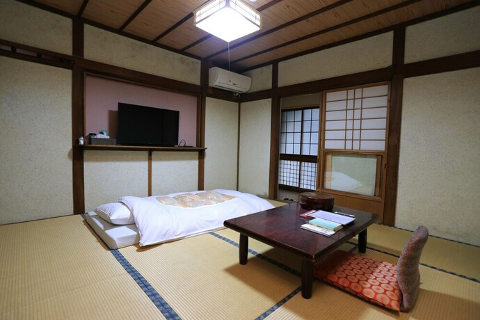 Imagen de la habitación del Ryokan Hinoderyokan. Foto 23