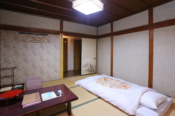 Imagen de la habitación del Ryokan Hinoderyokan. Foto 25