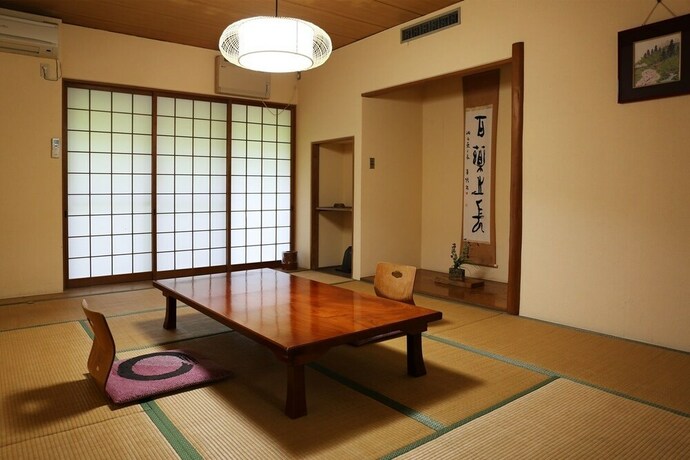Imagen de la habitación del Ryokan Hisaeya. Foto 23