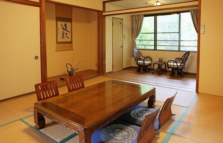 Imagen de la habitación del Ryokan Hisaeya. Foto 30