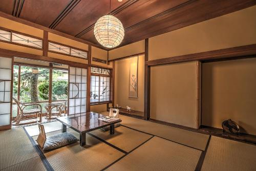 Imagen general del Ryokan Historical Hostel K's House Ito Onsen. Foto 5