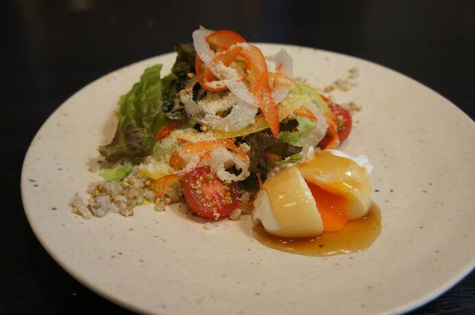 Imagen del bar/restaurante del Ryokan Kakeyu Onsen Kutsurogi No Yado Kuroiwa. Foto 12