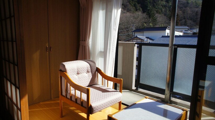 Imagen de la habitación del Ryokan Kakeyu Onsen Kutsurogi No Yado Kuroiwa. Foto 18